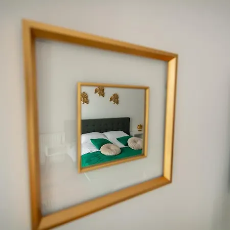 Apartment Coresi Vibe *